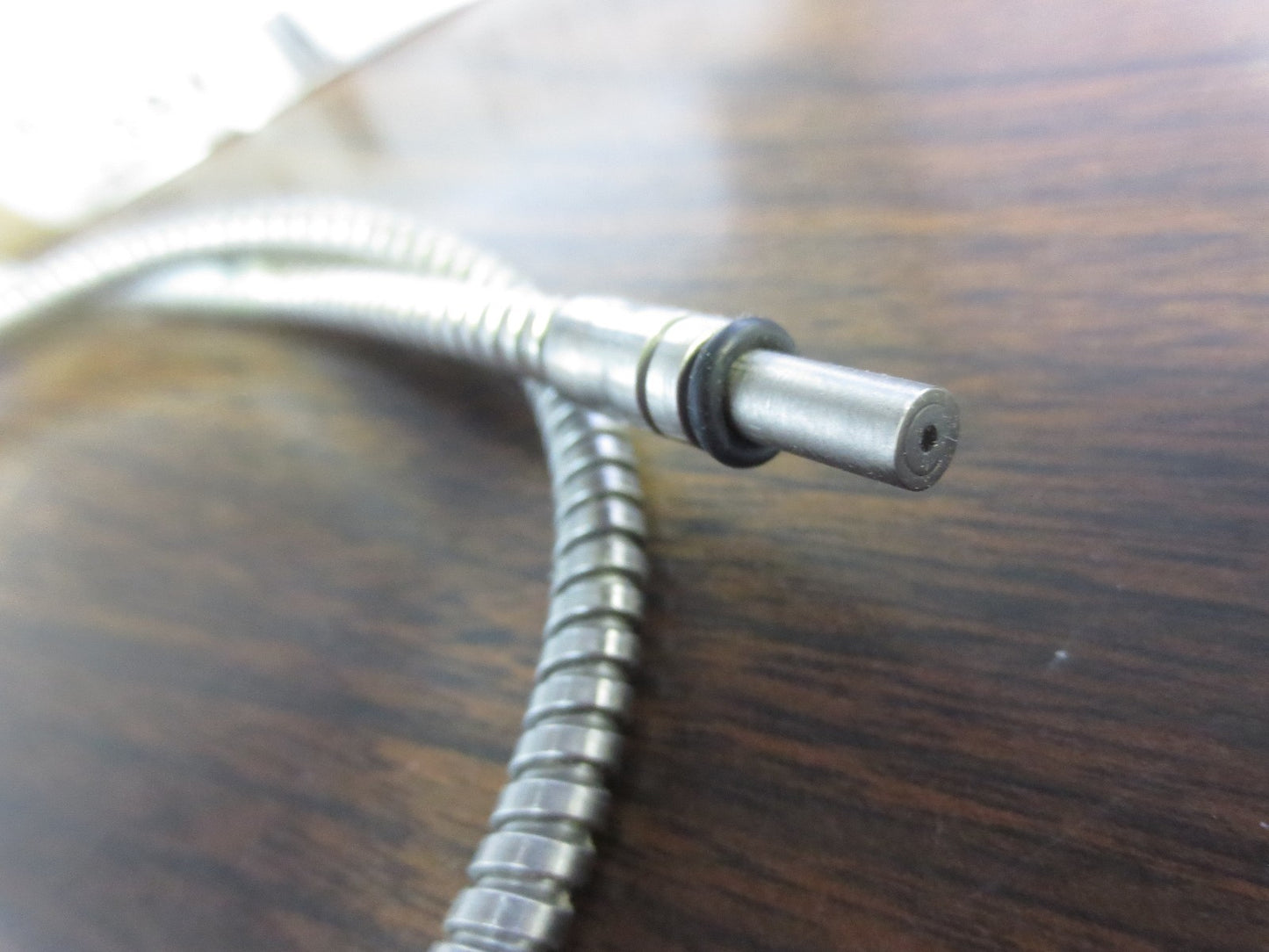 BANNER IAM.752S - FIBER-OPTIC CABLE w/ ANGLED PROBE - NEW SURPLUS4