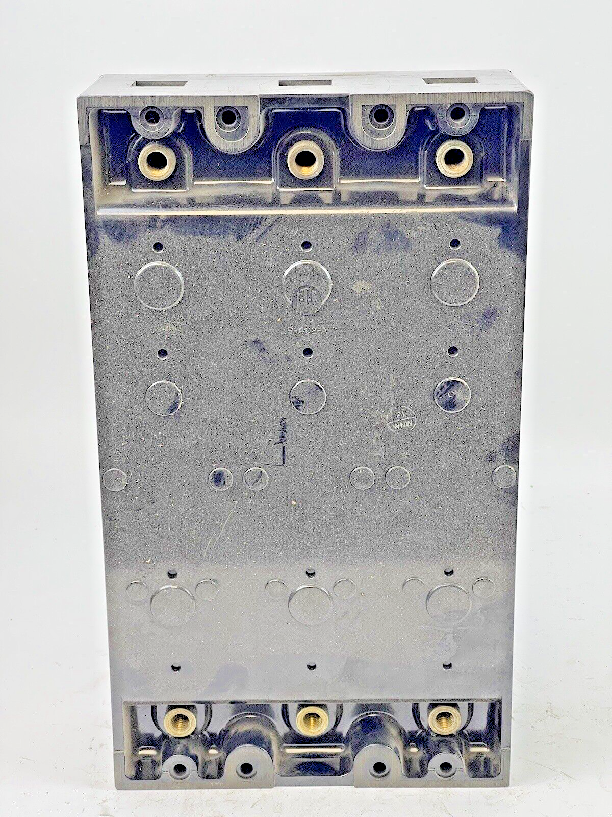 ITE / SIEMENS - ET7004 - CIRCUIT BREAKER -225 AMP, 600 VAC, 3 POLE W/ 100 A TRIP6