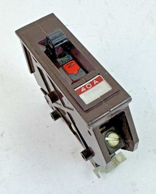 WADSWORTH - A40N - CIRCUIT BREAKERS - 1 POLE, 120/240 VAC, 40 A0