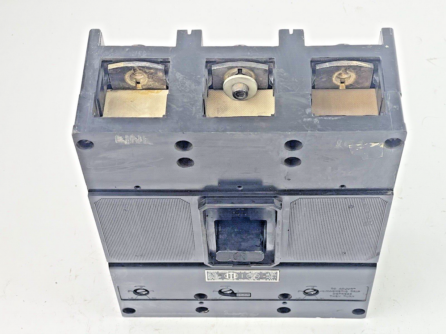 ITE / SIEMENS - TYPE ET 400 AMP JKL FRAME - CIRCUIT BREAKER -600 VAC W/ 150 TRIP4