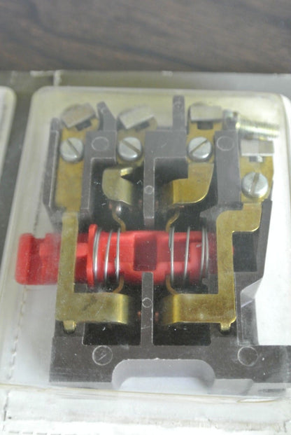 SYLVANIA / GTE KPMA-1 - UNIVERSAL POLE KIT /.AUX. CONTACT - 55970 - NEW SURPLUS3