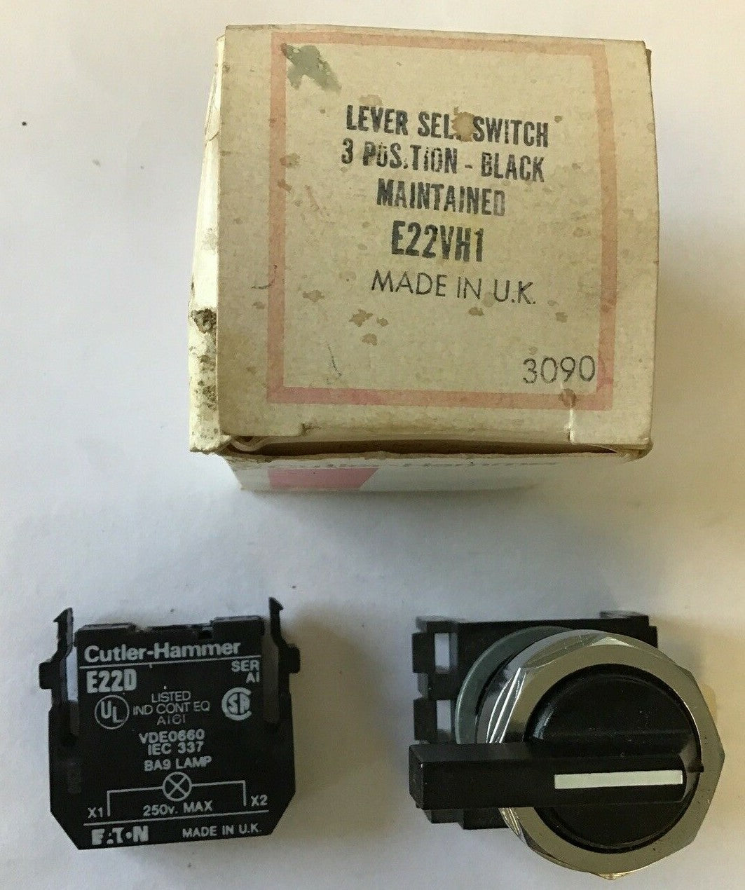 CUTLER HAMMER LEVER SELECTOR 3POS W/CUTLER HAMMER E22D 0