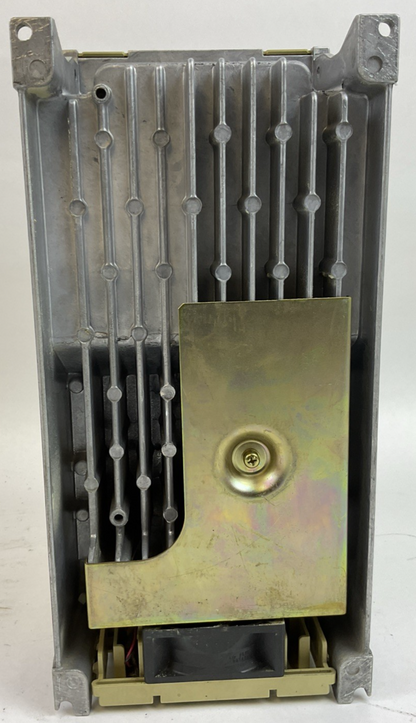 YASKAWA CIMR-P7U45P5 AC DRIVE OUTPUT 3PH 0-480V 12.5A 9.5kVA INPUT 3PH 380-480V4