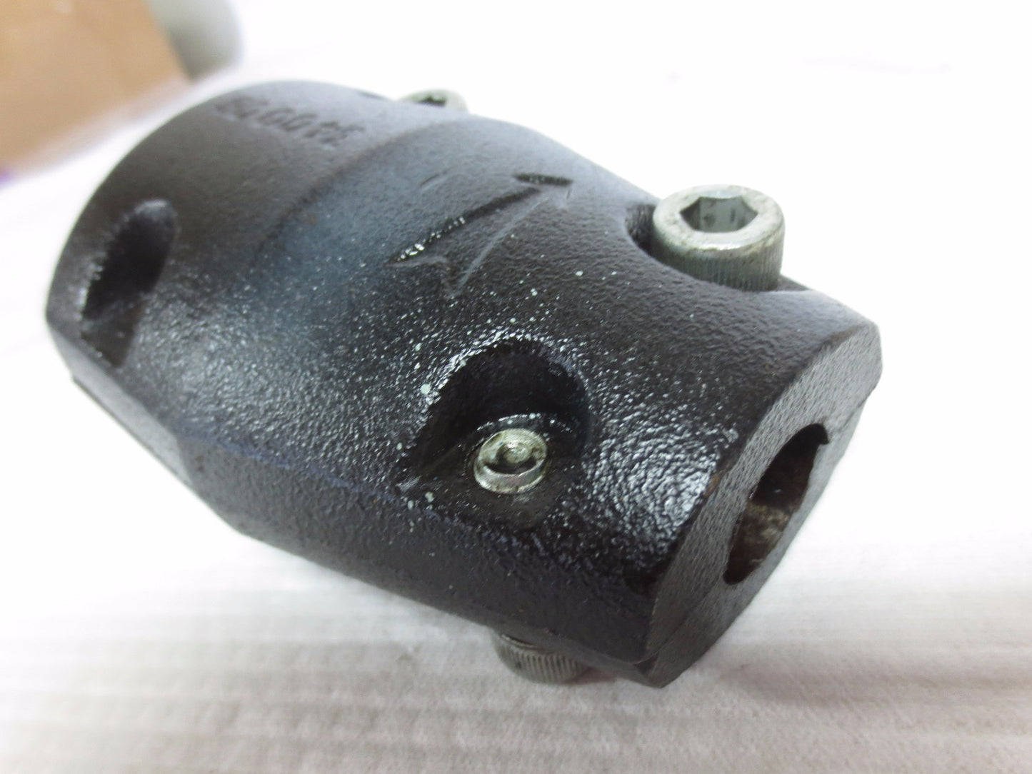 3400 08 MALLEABLE IRON SPLIT ROTATING REDUCER COUPLING - 1-1/2" -- 3/4" - NEW0