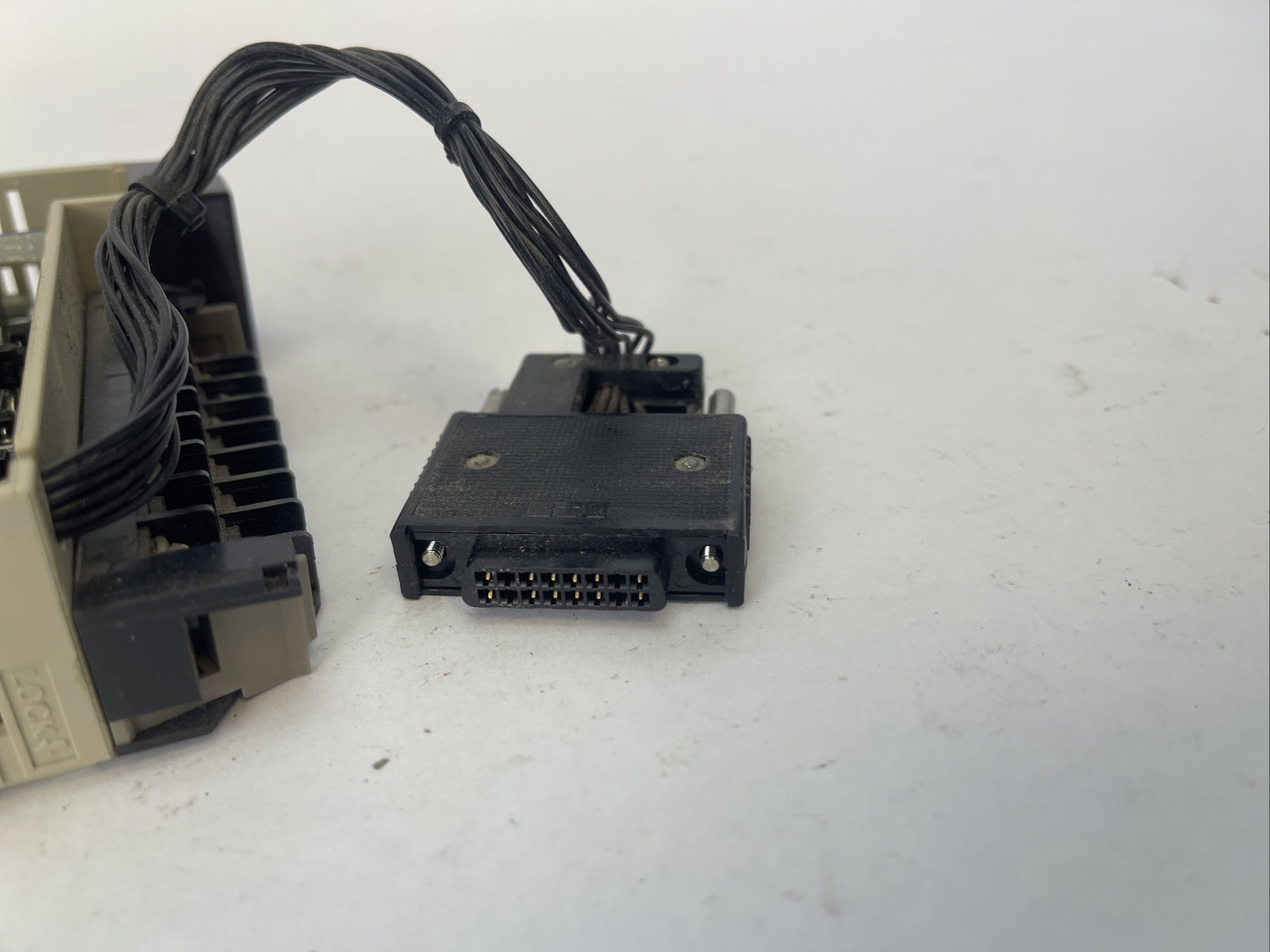 OMRON CQM1-DA021 D/A UNIT 0-20mA/-10 - +10V7