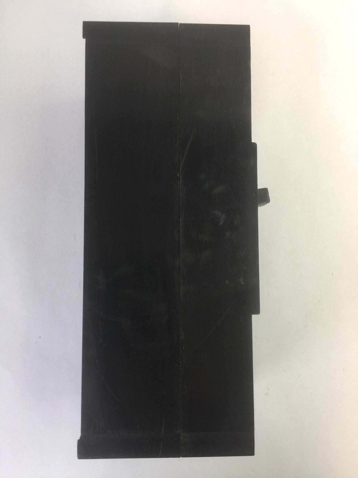 ITE SIEMENS FJ2-B200 CIRCUIT BREAKER 600VAC 250VDC 200AMP 2POLE2