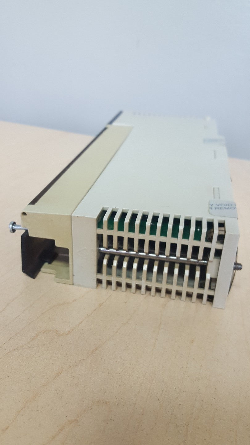 AEG MODICON 140 DRC 830 00 RELAY OUTPUT MODULE 8X1 NO/NC 01.023