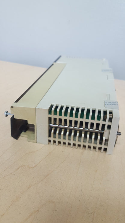 AEG MODICON 140 DRC 830 00 RELAY OUTPUT MODULE 8X1 NO/NC 01.023