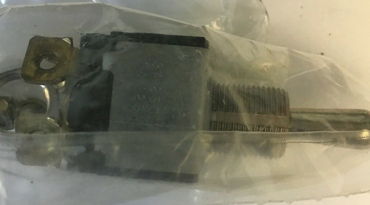 EATON 7592K4 SELECTOR SWITCH 3A 250VAC 6A 120VAC***LOTOF50***4