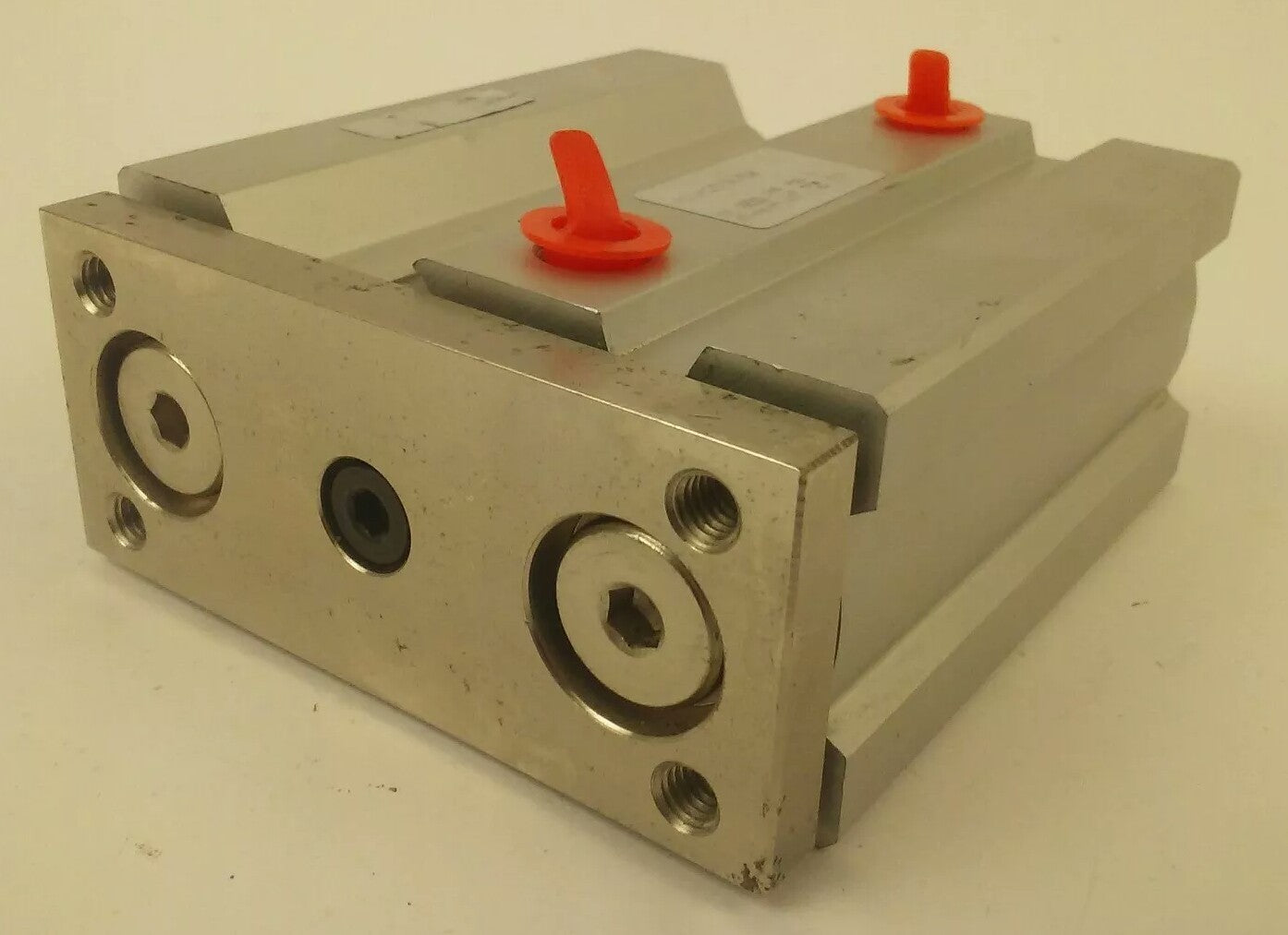 SMC MGQ25TN-50 PNEUMATIC GUIDE SLIDE CYLINDER 145 PSI, 1.0 MPa4