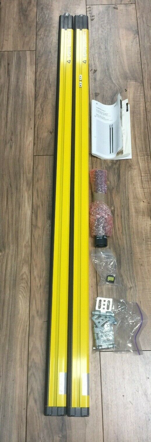 LEUZE LUMIFLEX LIGHT CURTAIN SET CPT30-1200/T3 TRANSMITTER CPR30-1200-b/T3 RECEI0