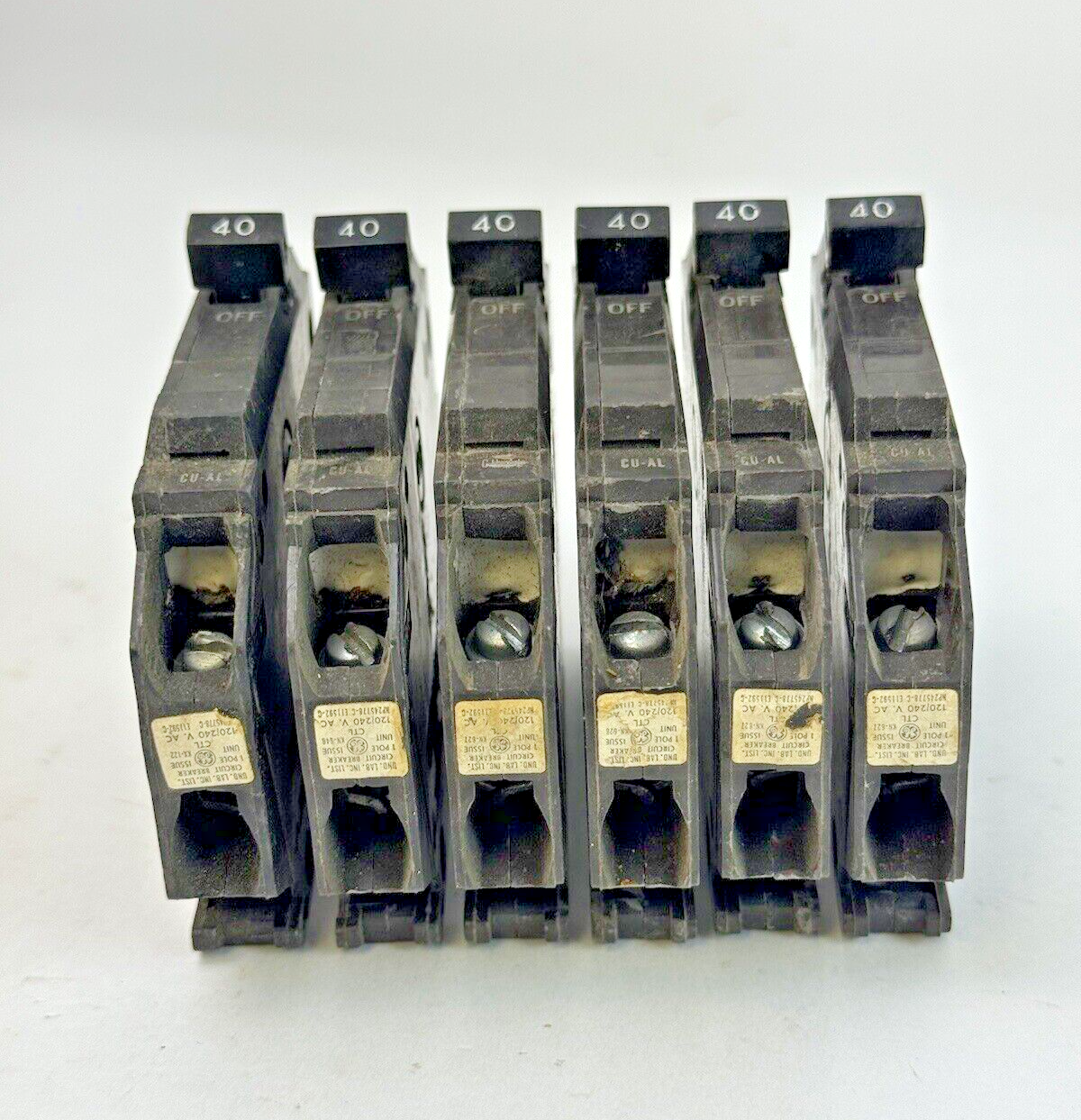 GE **LOT OF 6** THQP140 - CIRCUIT BREAKERS -  1 POLE, 40 A, 240 VAC3