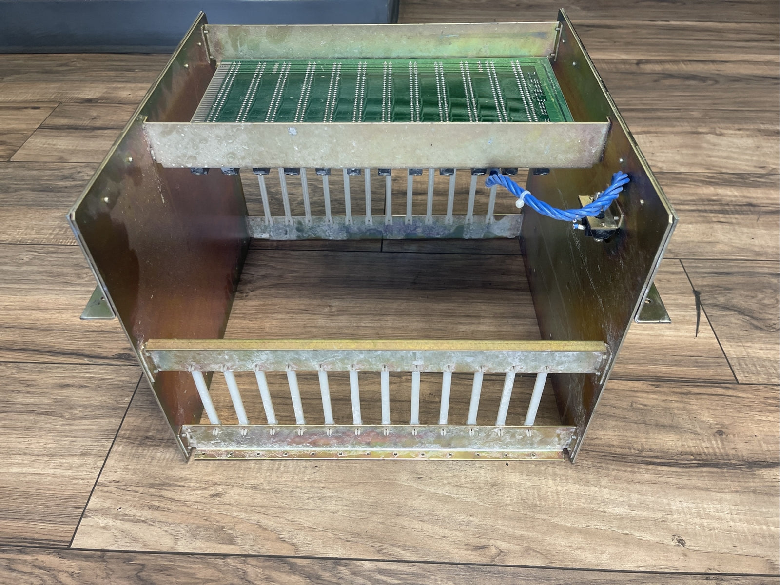 FUJI F7705913 (2) A 12 SLOT I/O CHASIS RACK6