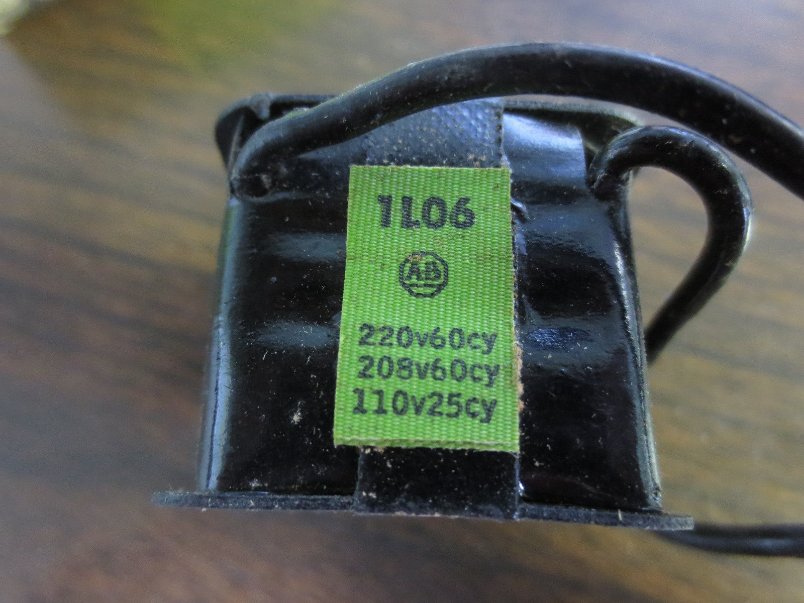 ALLEN-BRADLEY 1L06 OPERATING COIL, 208-220V 60Hz / 110V 25Hz / NEW SURPLUS2