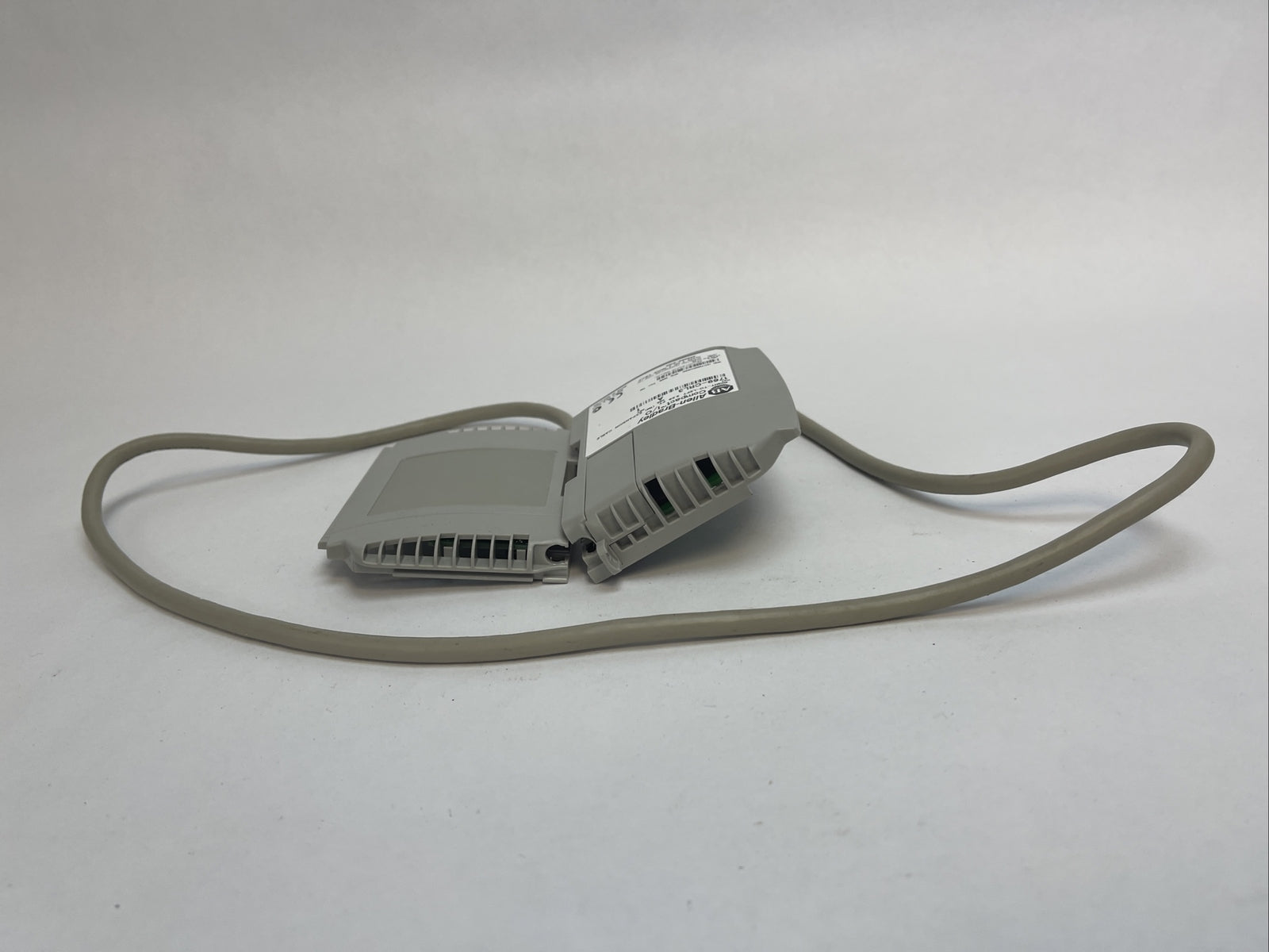 ALLEN BRADLEY 1769-CRL3 COMPACT I/O SER A REV 1 RIGHT-TO-LEFT 3.28FT EXPANSION4
