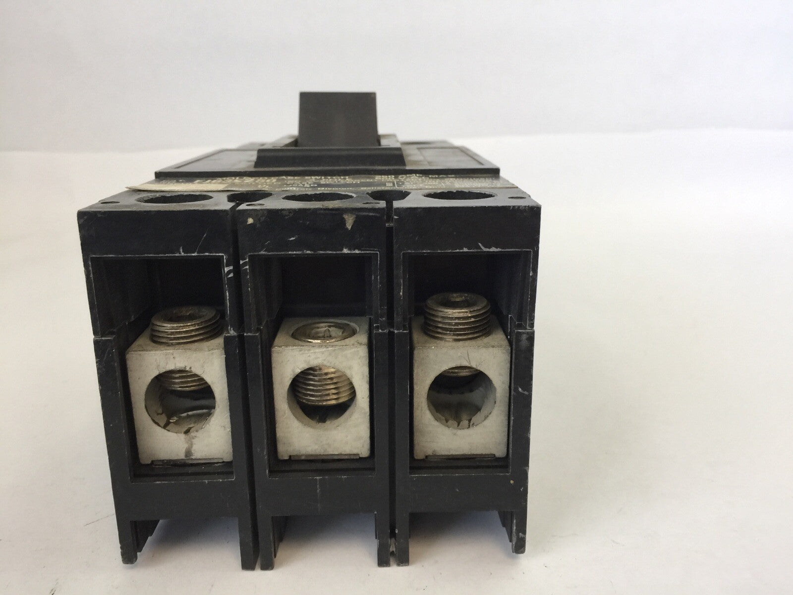 ITE SIEMENS FJ63S250 CIRCUIT BREAKER 600VAC 250AMP 3POLE2