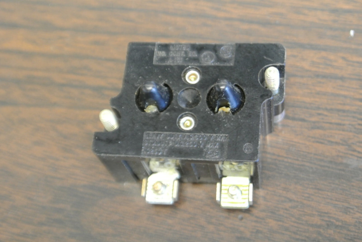 CUTLER-HAMMER E24CB20 CONTACT BLOCK / 2 N.O. CONTACTS / NEW SURPLUS3