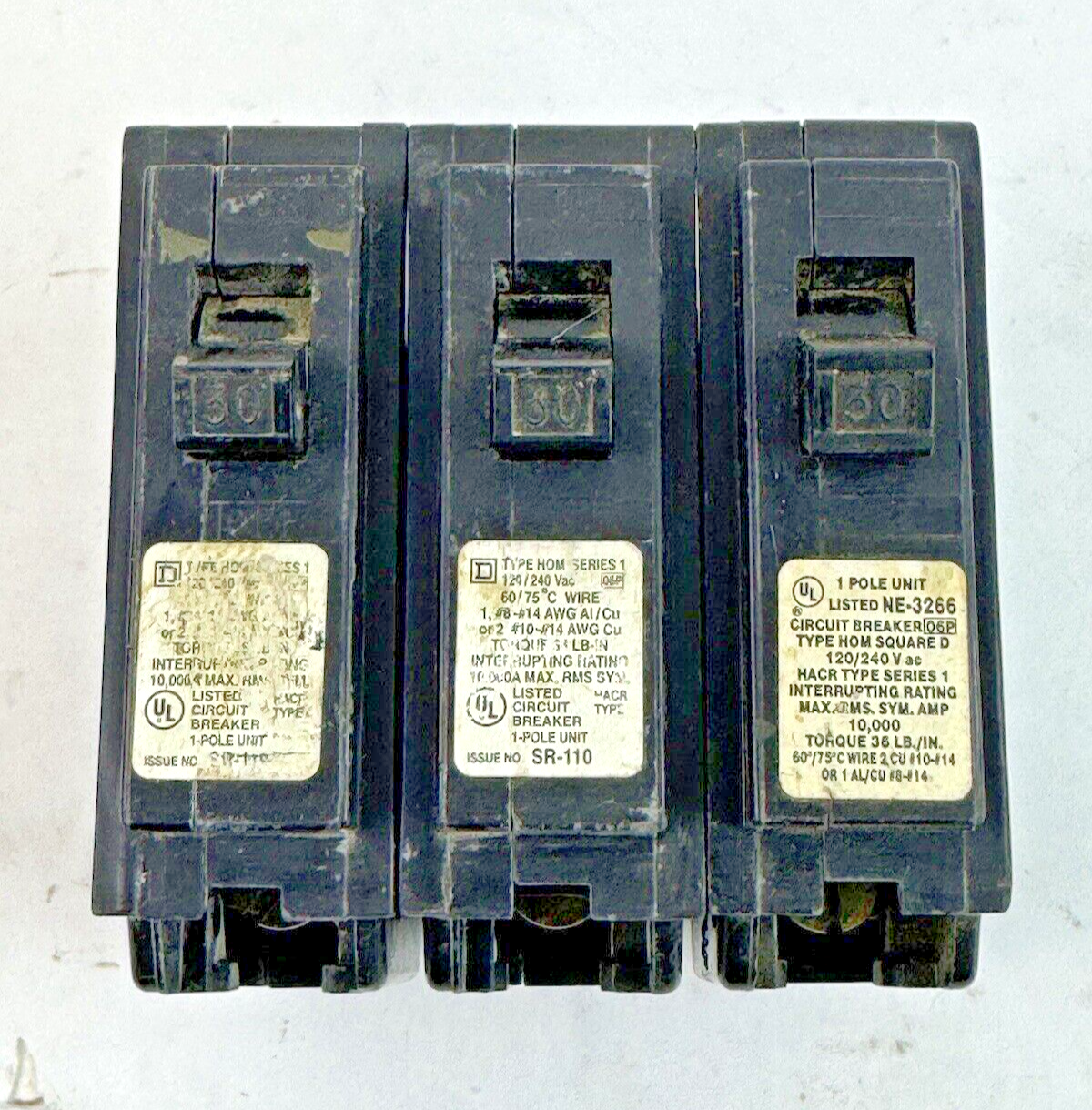 SQUARE D **LOT OF 3** HOM130 - CIRCUIT BREAKERS - 1 POLE/ 30 A/ 240 VAC1