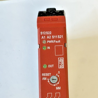 ALLEN BRADLEY 440R-S12R2 SAFETY RELAY SER.A 202 24VDC GSR SI4
