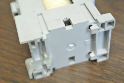 ALLEN-BRADLEY 100-C09Z*10 CONTACTOR Ser. A  24VDC ***LOTOF2***6