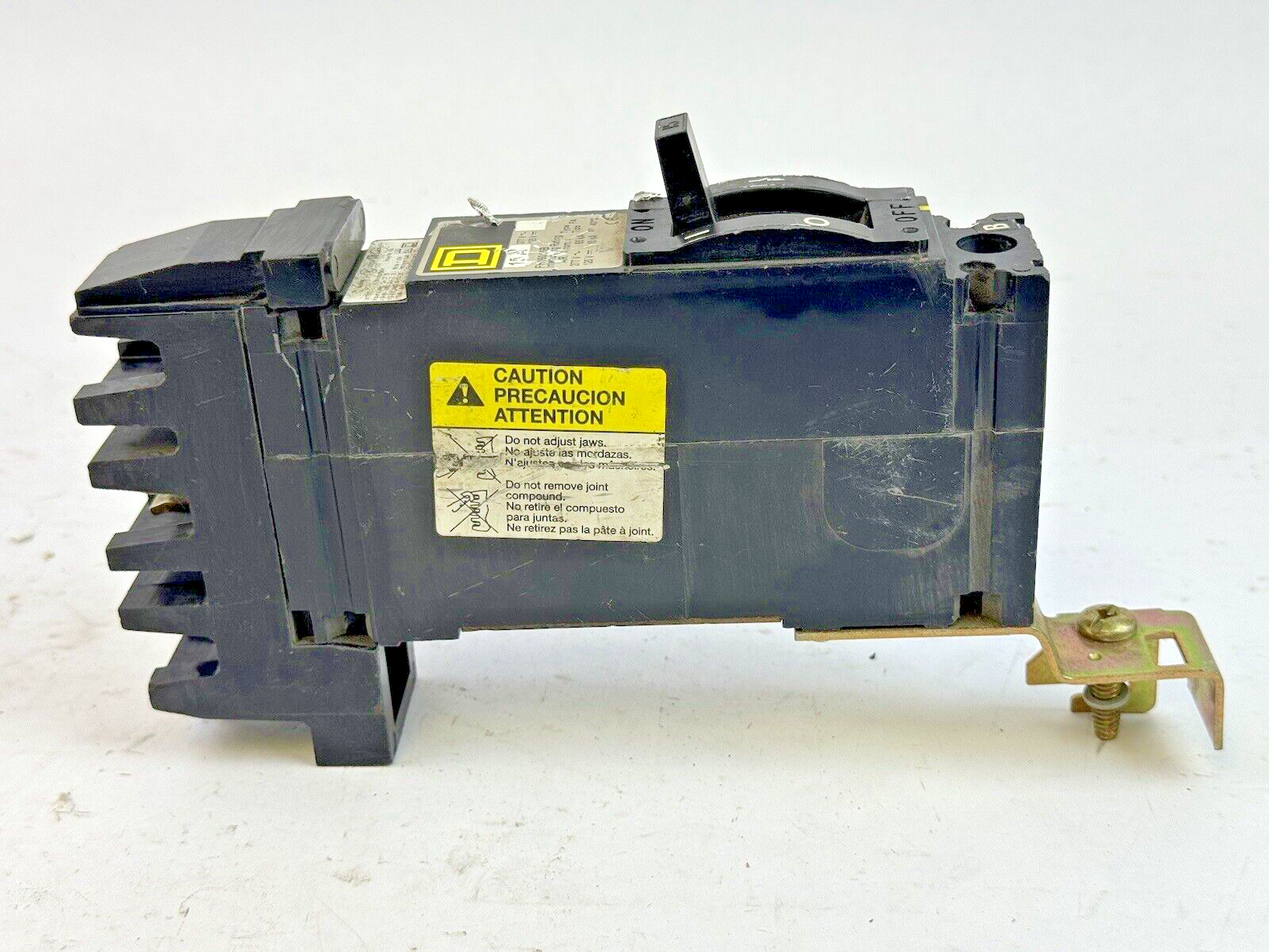 SQUARE D - FH16015B - I-LINE MOLDED CASE CIRCUIT BREAKER - 1 POLE/ 15 A/ 277VAC3
