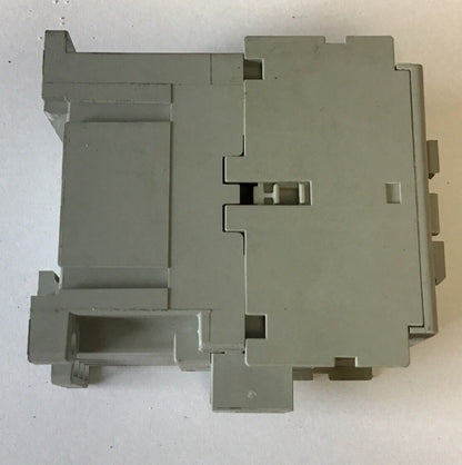 ALLEN BRADLEY 300-AOE*930 CONTACTOR SER.C 18A 600VAC 24VDC2