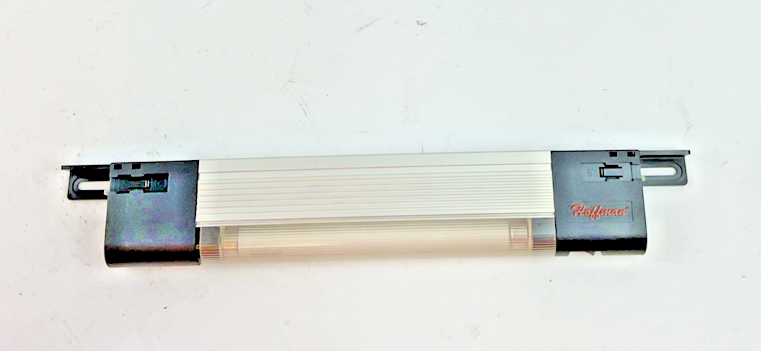 HOFFMAN LF120V15 INDUSTRIAL PANEL LIGHT 115VAC .13A 50/60HZ ***LOTOF2***2