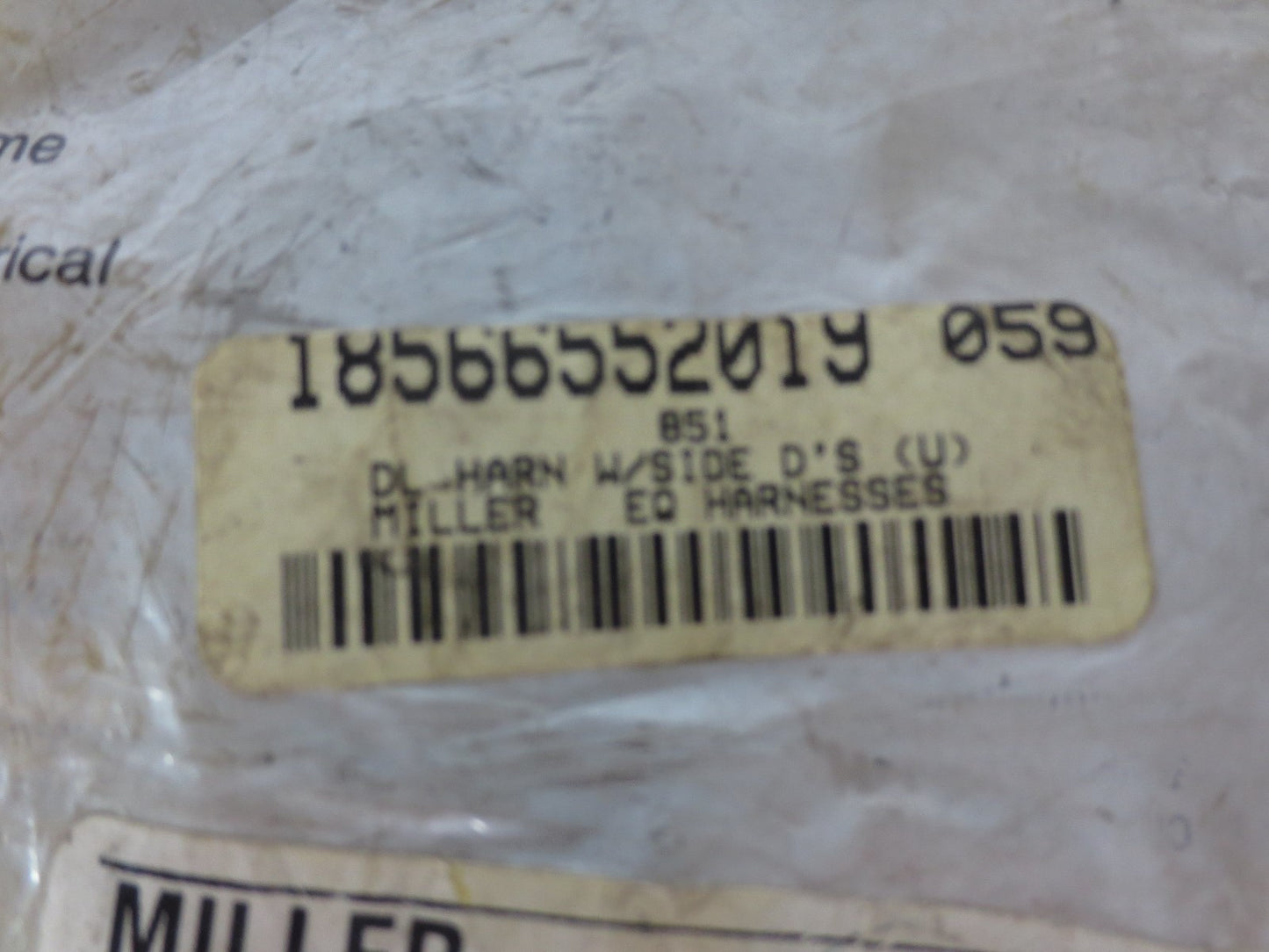 MILLER 851 / 18566552019 UNIVERSAL NYLON DURAFLEX HARNESS - NEW SURPLUS10