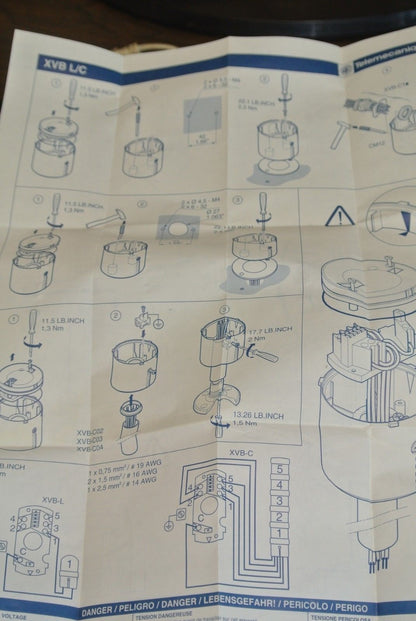 TELEMECANIQUE XVB C21 LIGHT TOWER BASE & COVER - 12-230V - NEW SURPLUS - 0845026