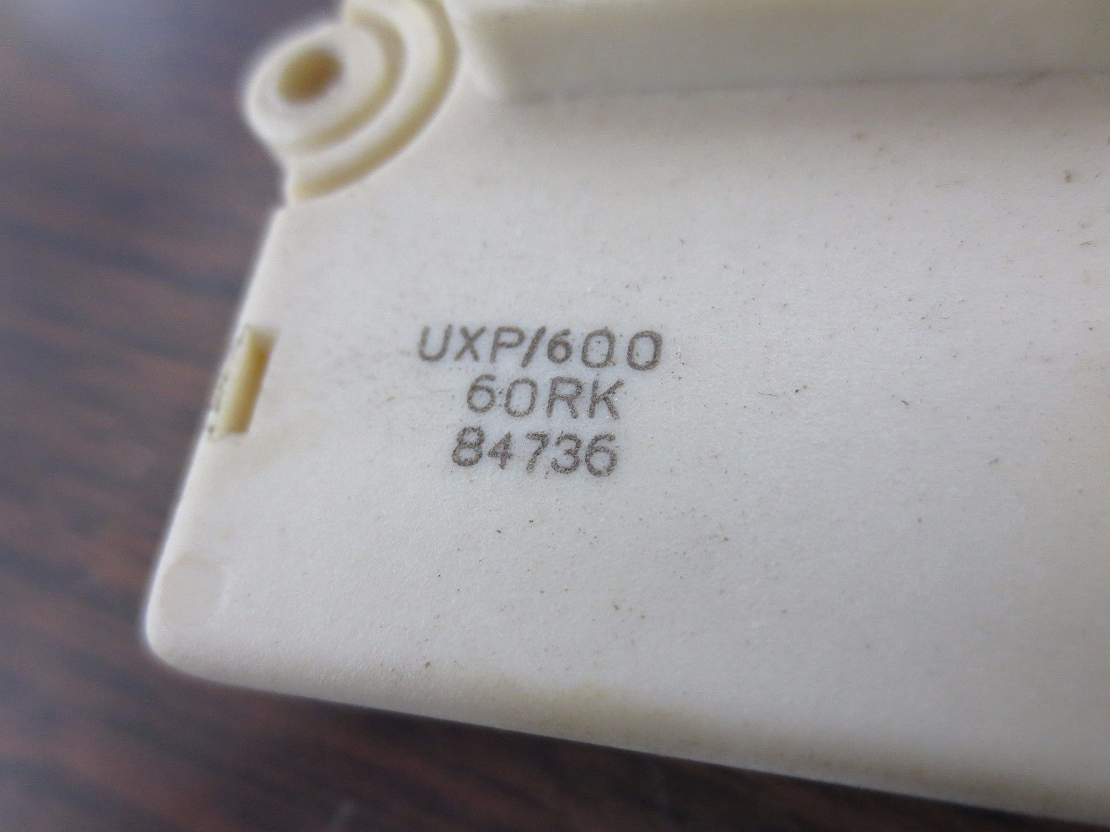 EBG UXP/600 60RK 84736 POWER RESISTOR - 600W1