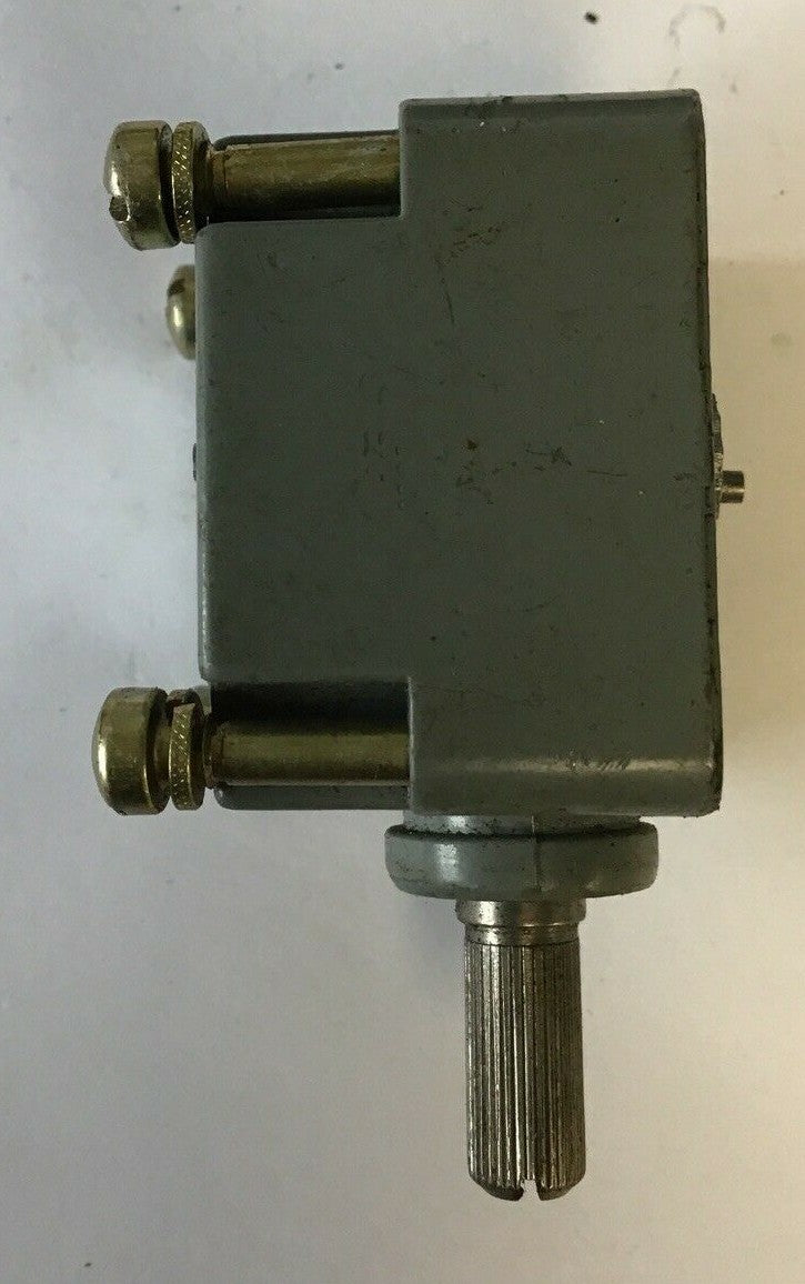 CUTLER HAMMER ED50N1 SER.A1 PRETRAVEL NEUTRAL POS.LIMIT SWITCH OPER. HEAD4