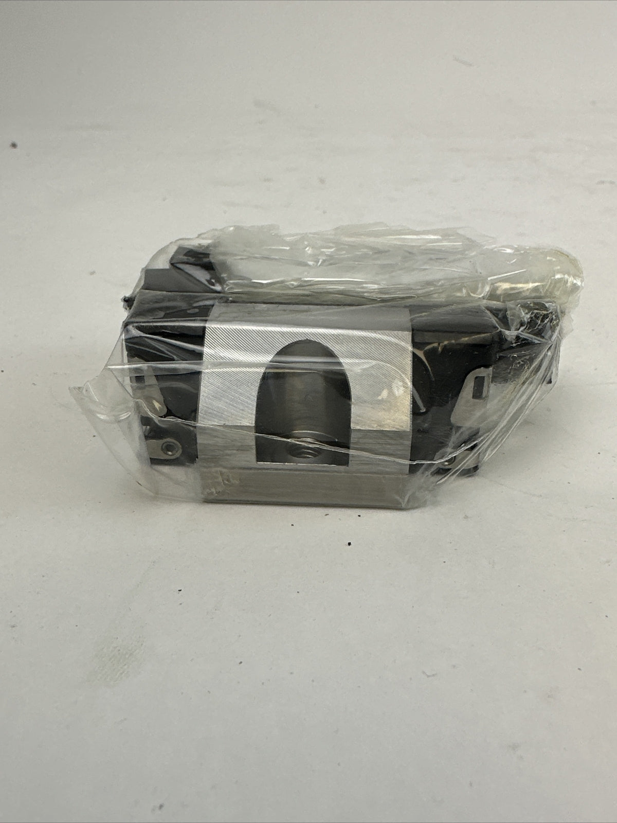 REXROTH R166181420 B.RUNNER BLOCK SS KWD-020-FKS-C1-N-12