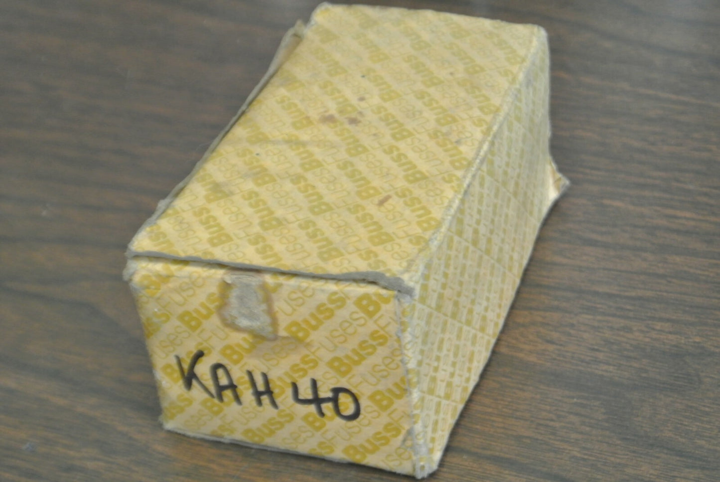 BOX of 10 / BUSSMANN / TRON KAH-40 FUSE / 40A / 130VAC / NEW SURPLUS4