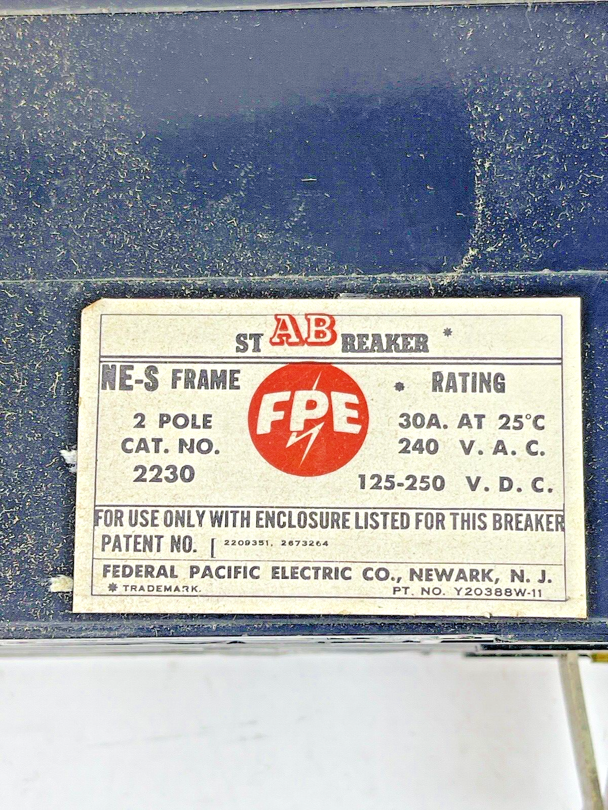 FEDERAL PACIFIC - 2230 - 2 POLE, 30A, 240 VAC AB CIRCUIT BREAKER - FPE3