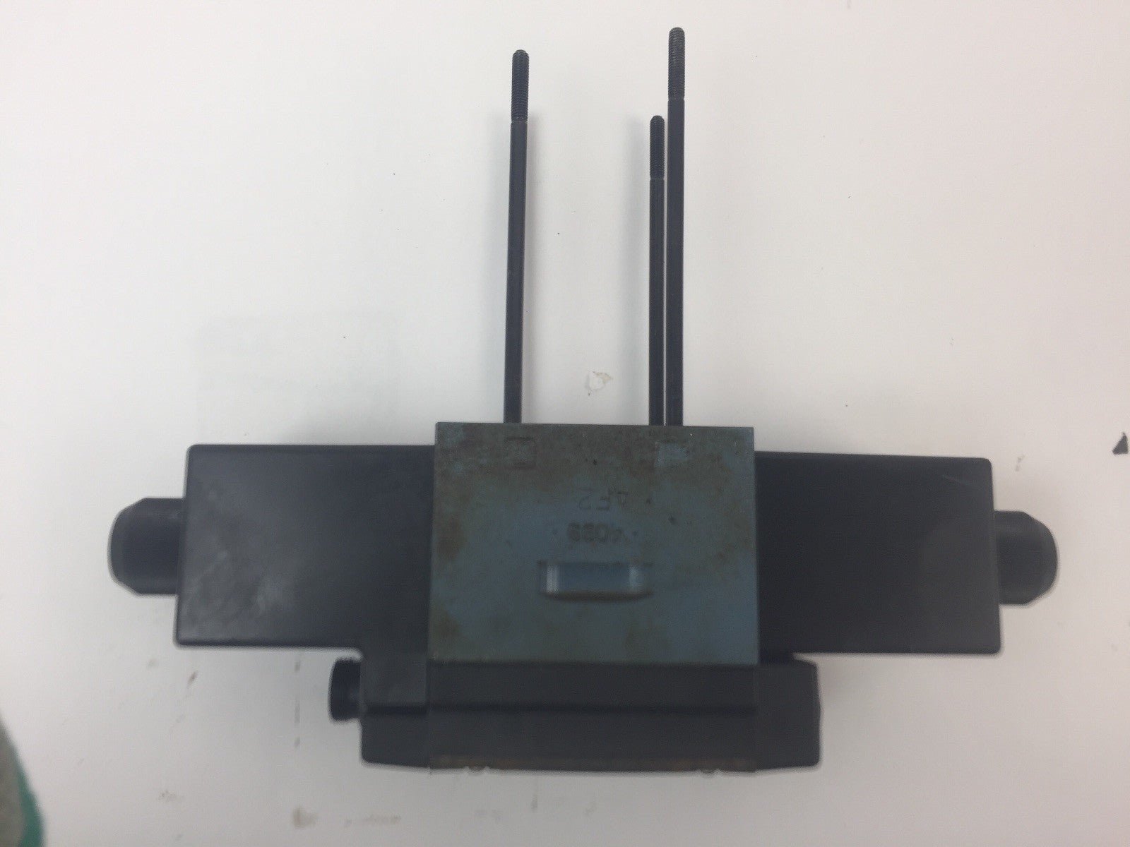 CONTINENTAL HYDRAULICS VSD05-3F-G5HB-70L-A VALVE 24VDC 44 WATTS 1