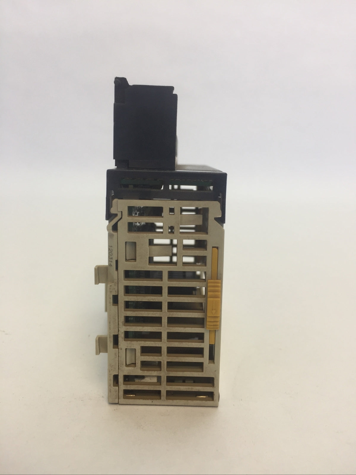 OMRON CJ1W-ID211 INPUT UNIT 24VDC 7mA6