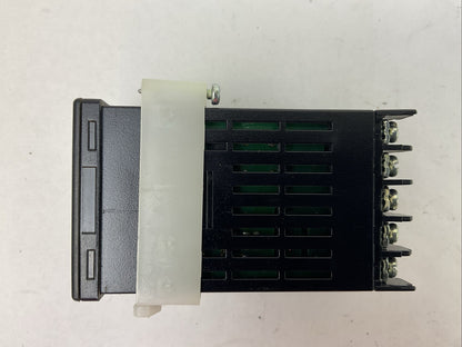 OMRON E5CZ-Q2MT TEMERATURE CONTROLLER3
