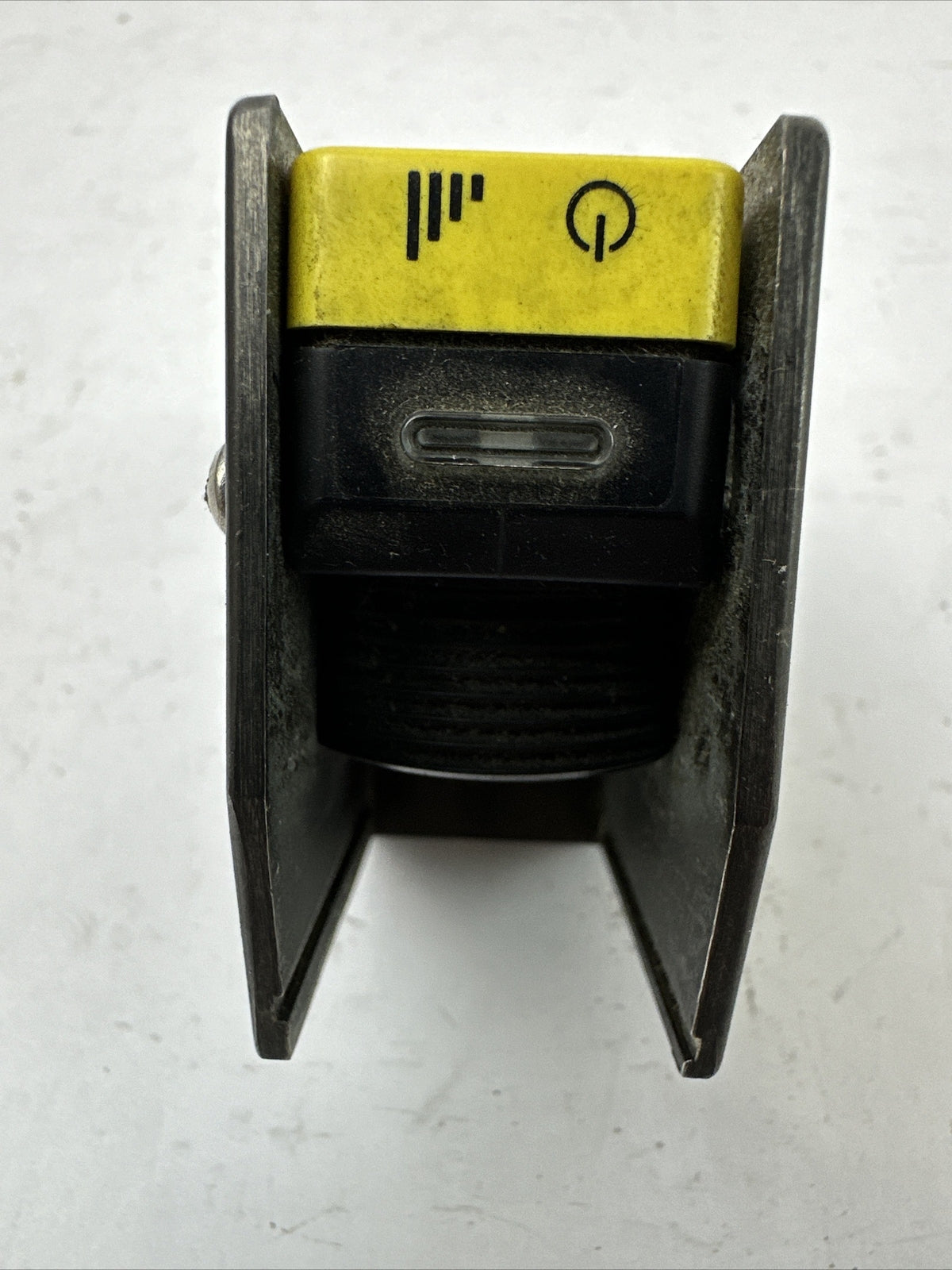 BANNER SMBQS30YL QS30FF600Q PHOTOELECTRIC SENSOT 10-30VDC1