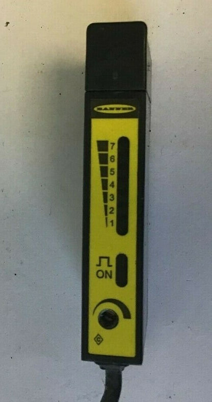 BANNER D12SN6FPQ FIBER OPTIC SENSORS 10-30VDC 150MA ***LOTOF2***3