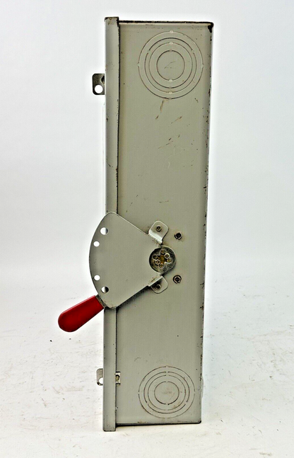 GE - TGN3324 MODEL 6 - SAFETY SWITCH NON-FUSIBLE - 200A/ 240VAC/ 3 POLE/ TYPE 14