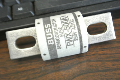 COOPER-BUSSMANN FWX-500A SEMICONDUCTOR FUSE / 250V / 500A / NEW SURPLUS / EACH0