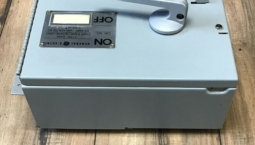 GENERAL ELECTRIC TYPE QMR PANELBOARD UNIT 60A 240V THFP222 MOD.1 250VDC5