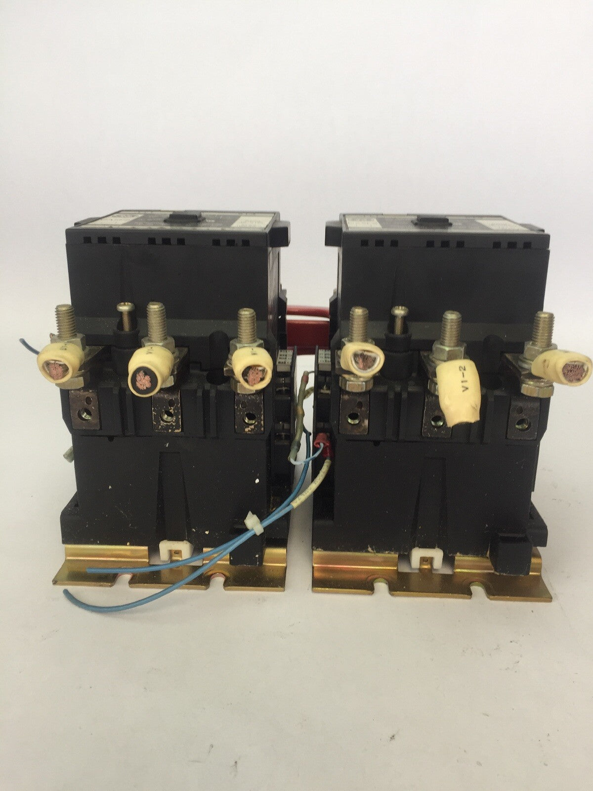 GE CA5F2 REVERSING CONTACTOR 600VAC 100HP 105AMP COIL 120V 60HZ2