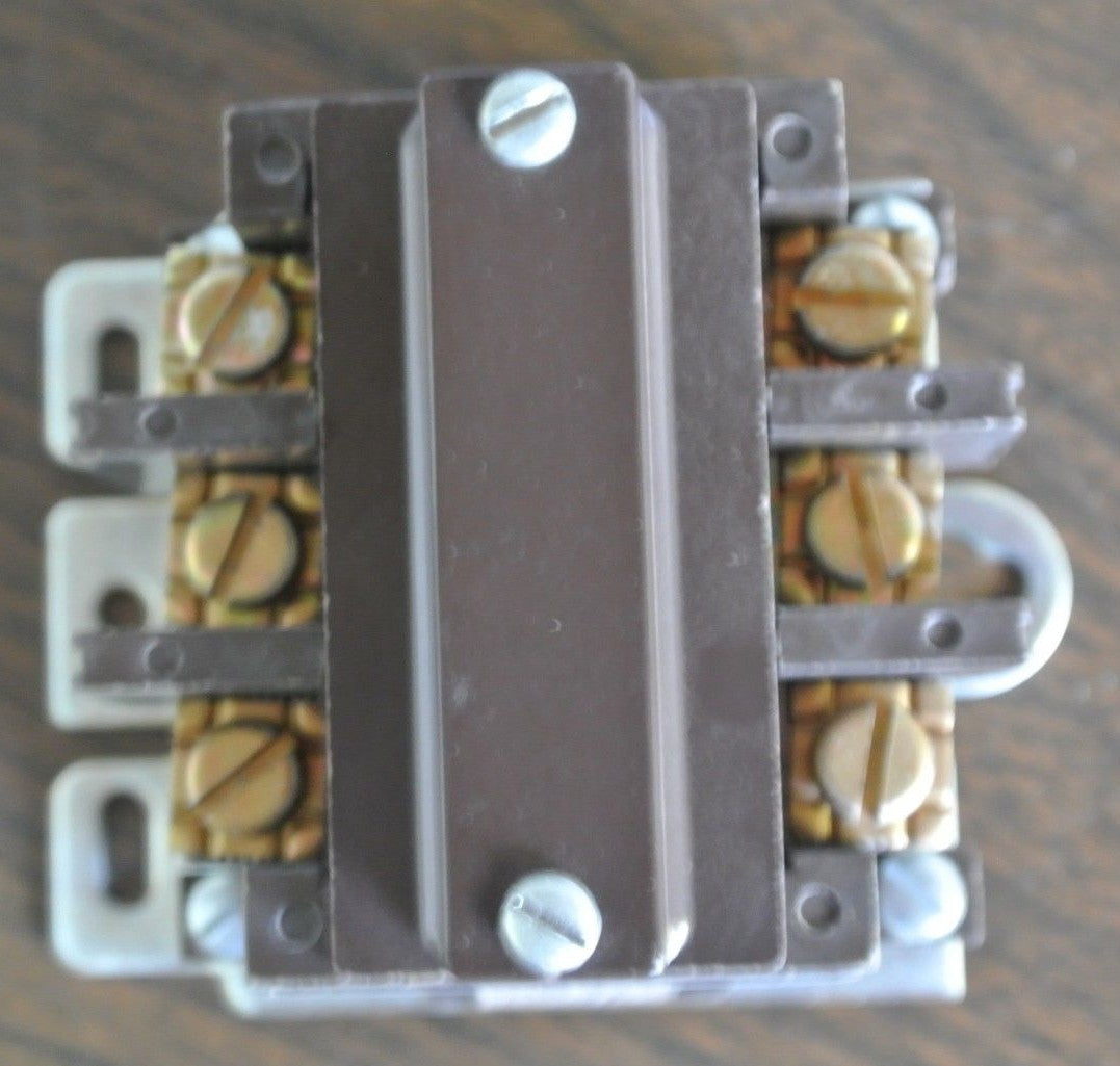 CUTLER-HAMMER 9560H1409-49 DEF PURPOSE CONTACTOR 40A 104/120V COIL 9560H1409B2