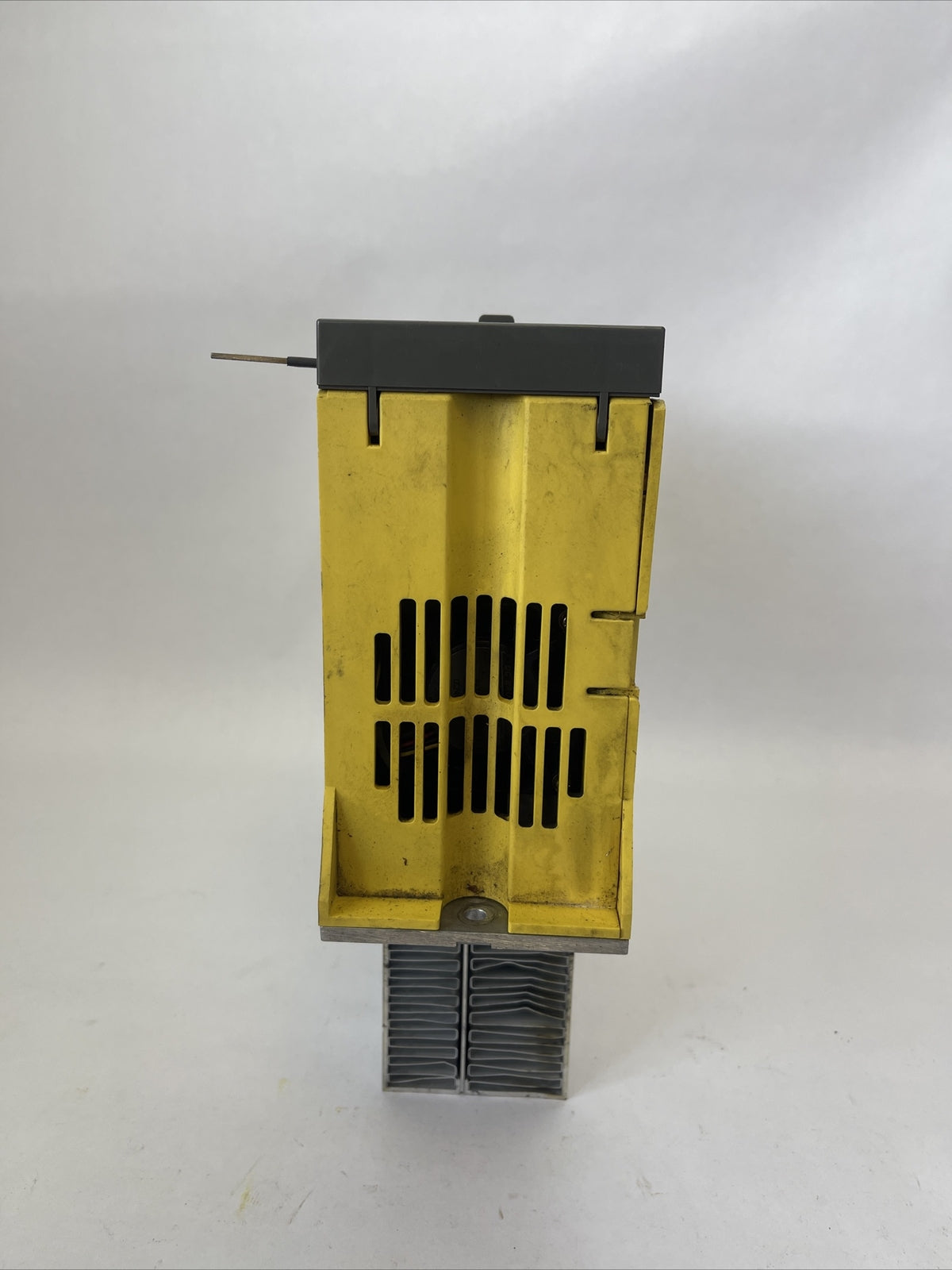 FANUC A06B-6077-H111 POWER SUPPLY SER B INPUT 200-230VAC 49A OUTPUT 283-325VDC4