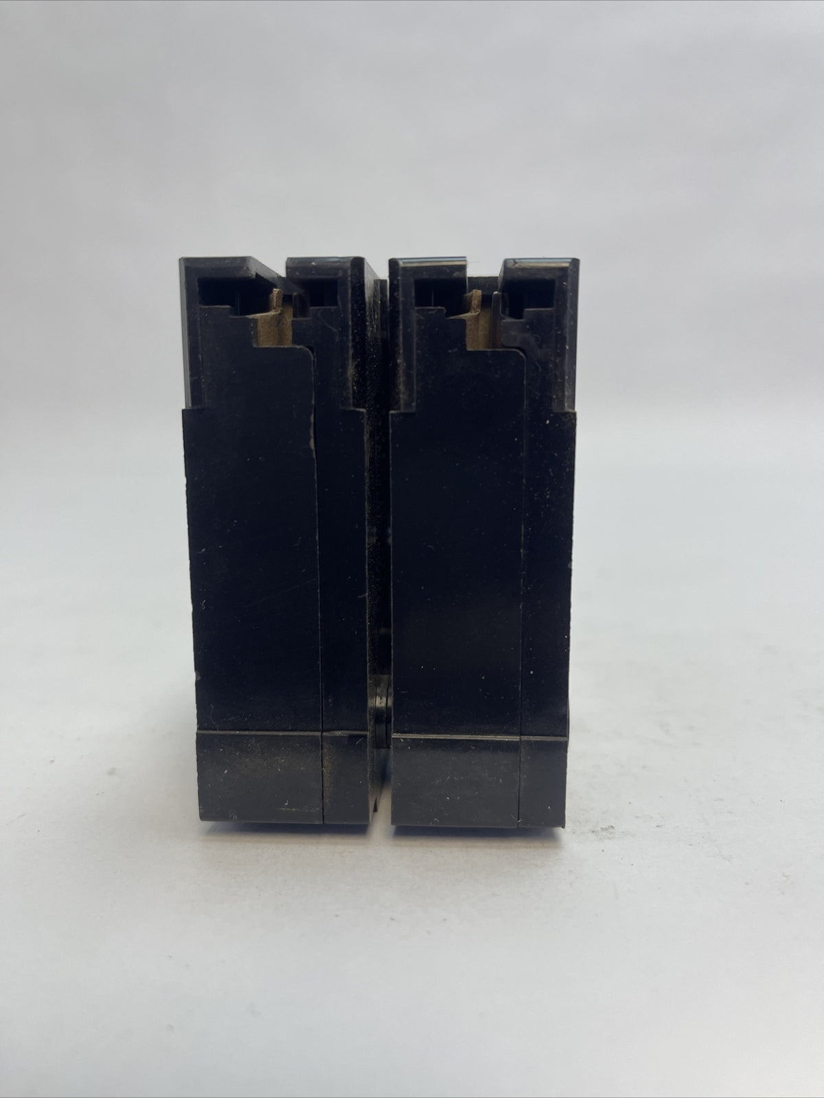 CUTLER HAMMER / WESTINGHOUSE HQP2015 CIRCUIT BREAKER 15AMP 2POLE 120/240VAC3