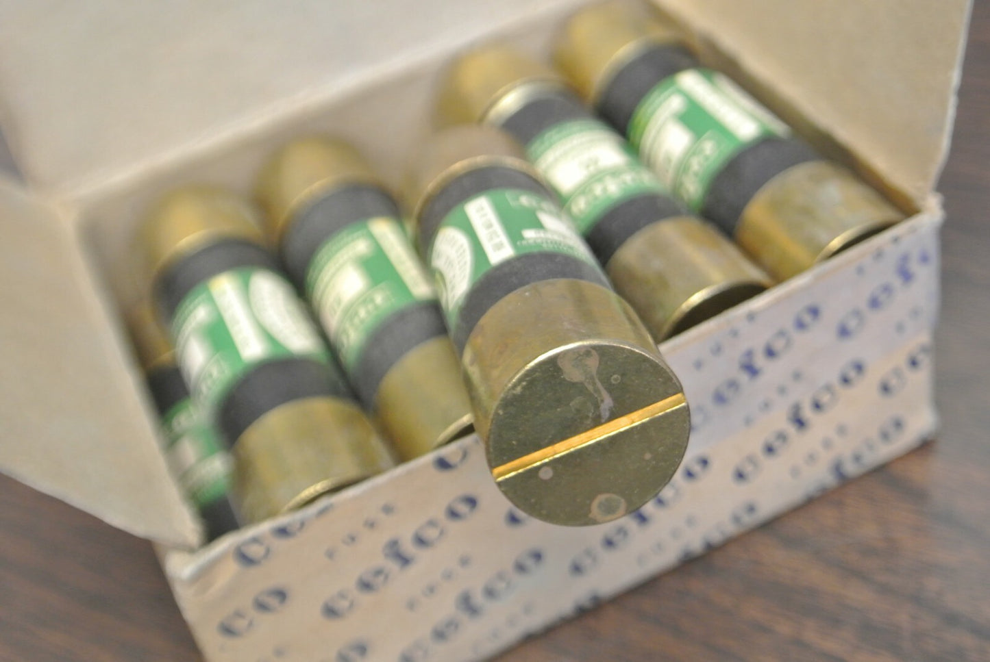 BOX of 10 CEFCO REN40 RENEWABLE FUSE / 40A / 250V / NEW SURPLUS  CAPACITY 35-60A0