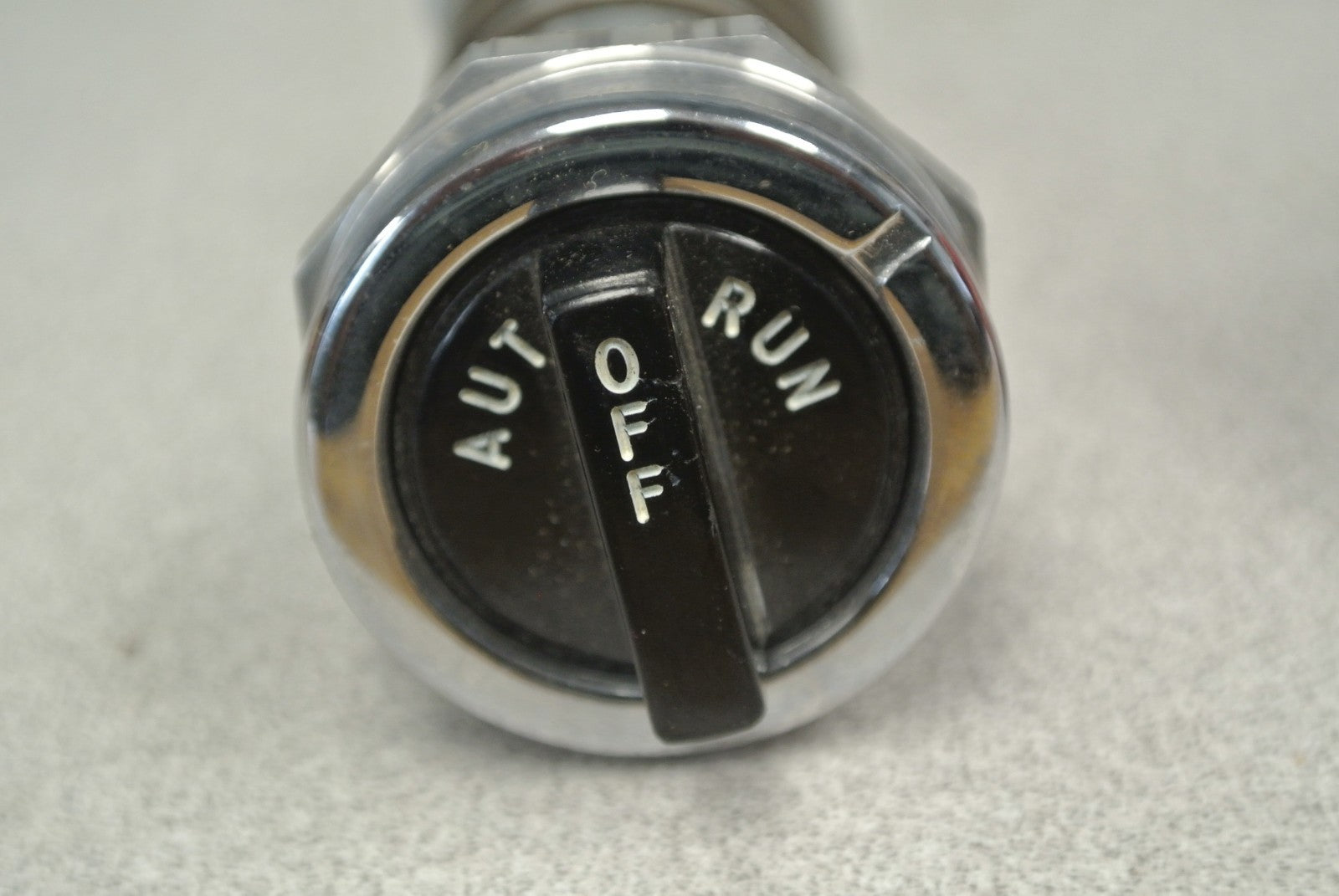 CUTLER-HAMMER 10935H21A / 3-POSITION SELECTOR SWITCH CONVERSION KIT  NEW SURPLUS4