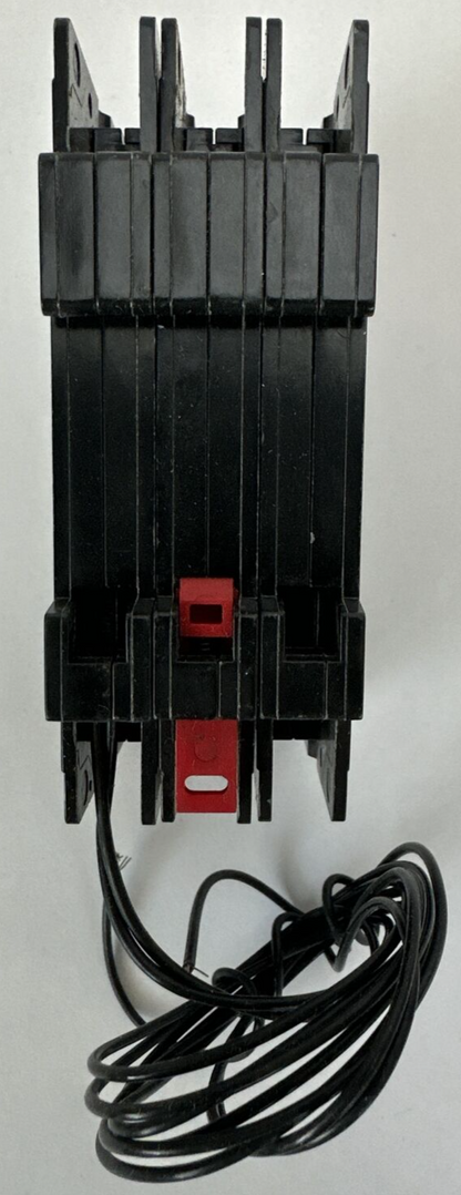 CUTLER HAMMER QCR2030HTS CIRCUIT BREAKER 2P 30A 240VAC 120-240VAC SHUNT TRIP6