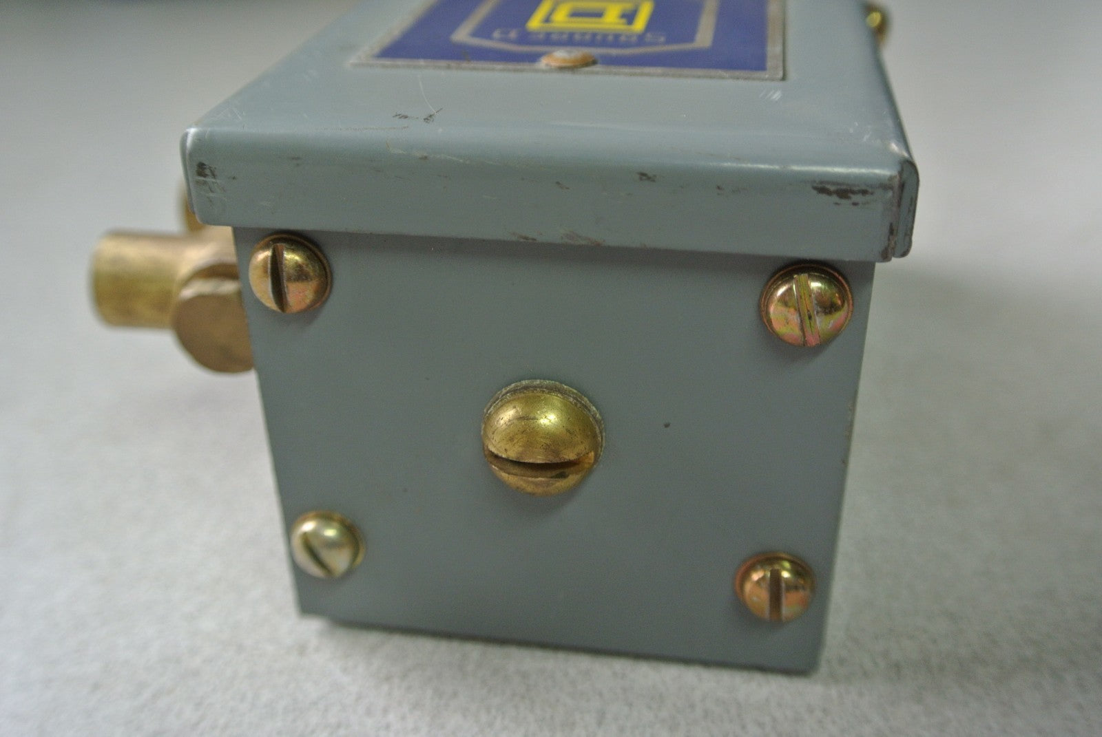 SQUARE D 9045 BG-3 MAGNETIC UNLOADER - 115/230V, 60Hz - NEW SURPLUS6